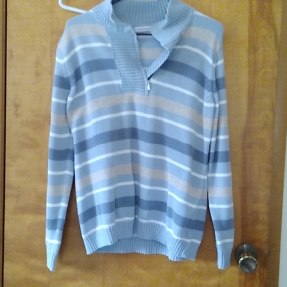 Liz Claiborne Sweaters - Liz Claiborne XL Ladies Sweater
